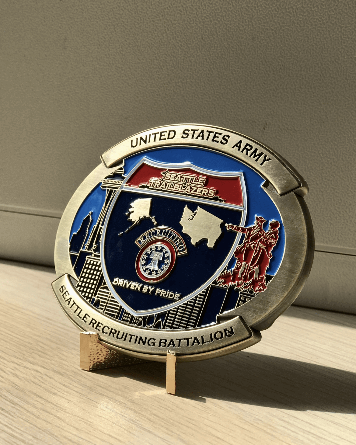 us-army-seattle-recruiting-battalion-custom-challenge-coin-shield-shape-trailblazer