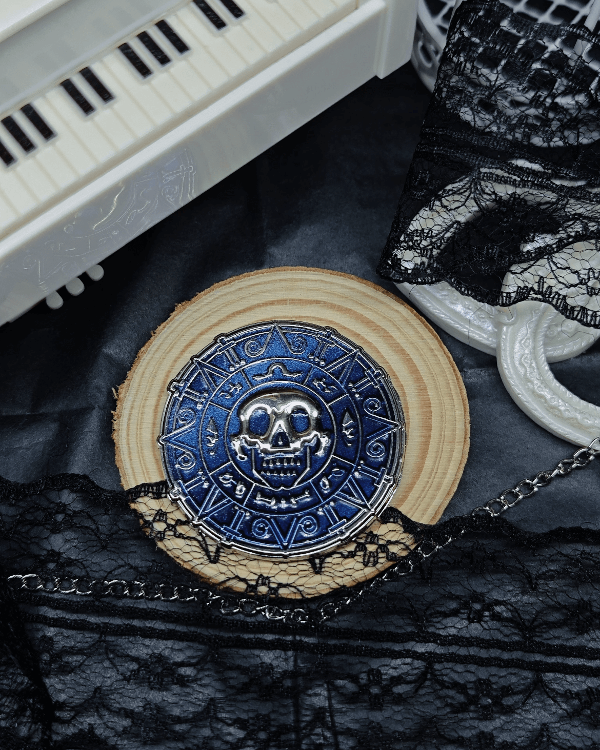 pirate-skull-custom-challenge-coin.jpg