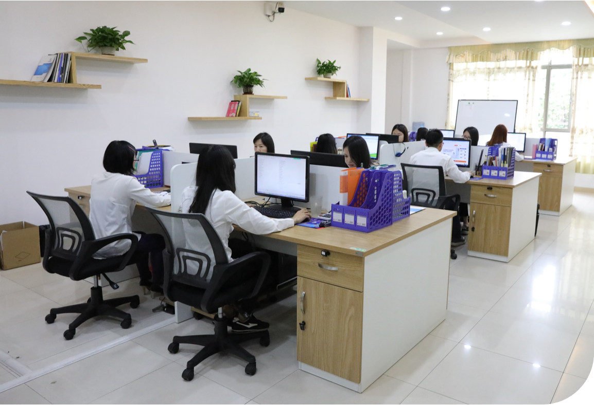 China professinal metal and plastic gifts manufacturer