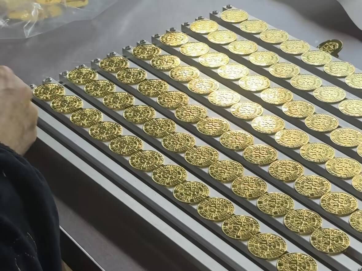 Mass Production Line &ndash; Gold Plated Badges