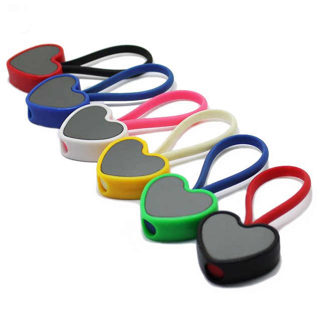 Customized Colorful Heart Shaped Hard PVC Keychains